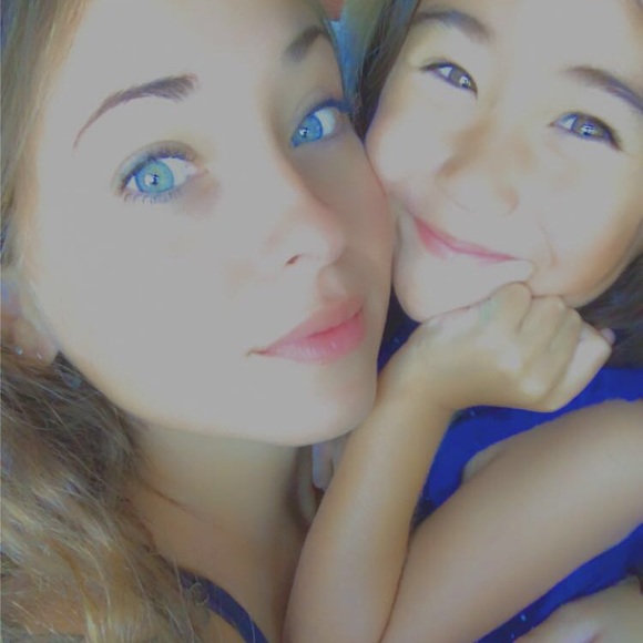 Meet your Posher, Sharon - Picture 1 of 1